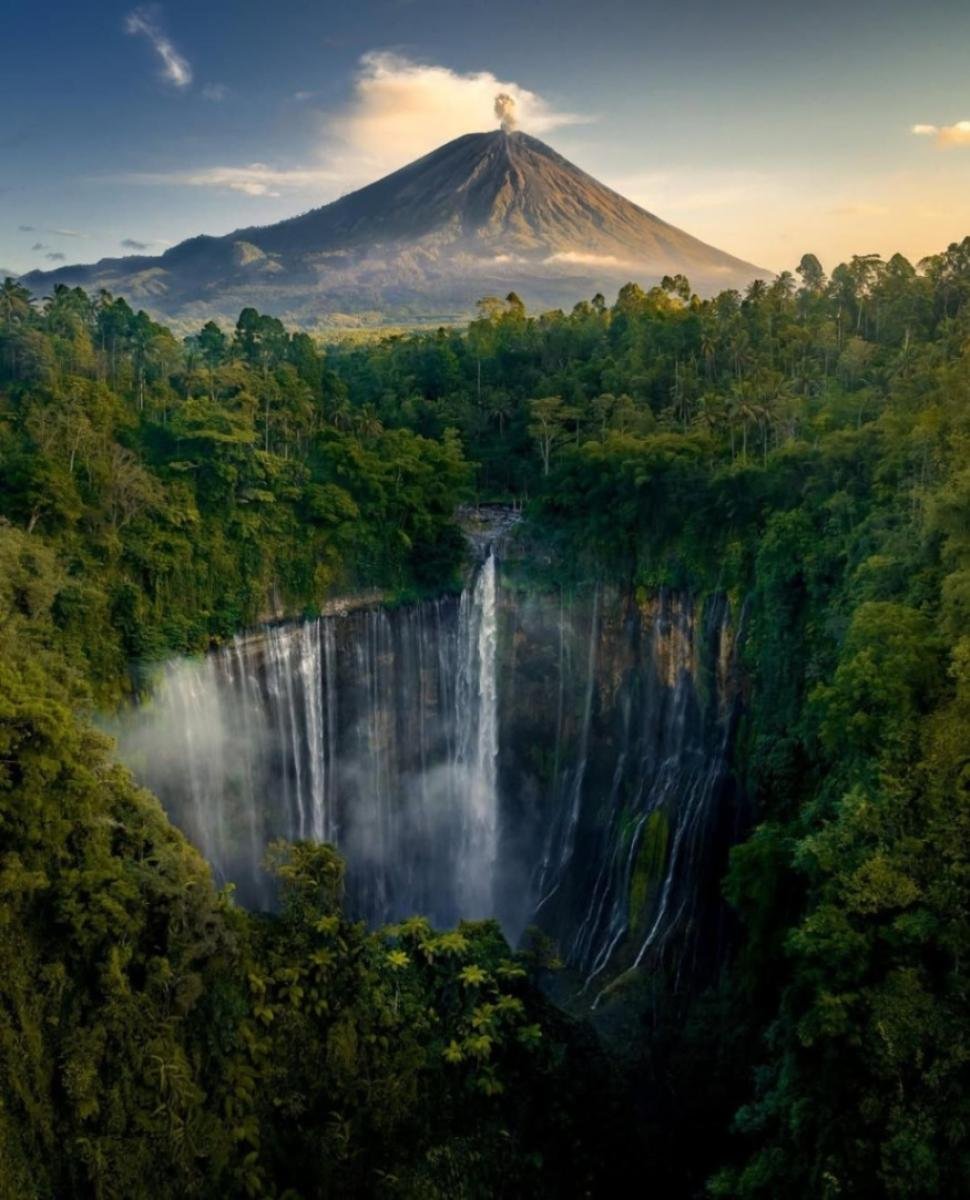 Panduan Wisata Air Terjun Tumpak Sewu: Akses, Tiket, & Tips Trekking