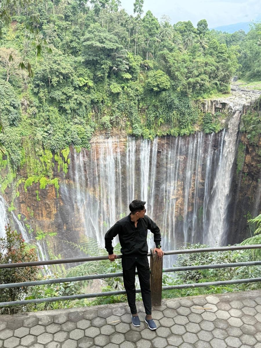 4 Hari 3 Malam : Perkebunan Teh + Air Terjun Sewu + Bromo + Ijen