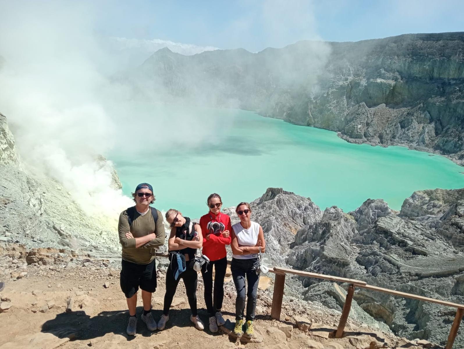 4 Hari 3 Malam : Perkebunan Teh + Air Terjun Sewu + Bromo + Ijen