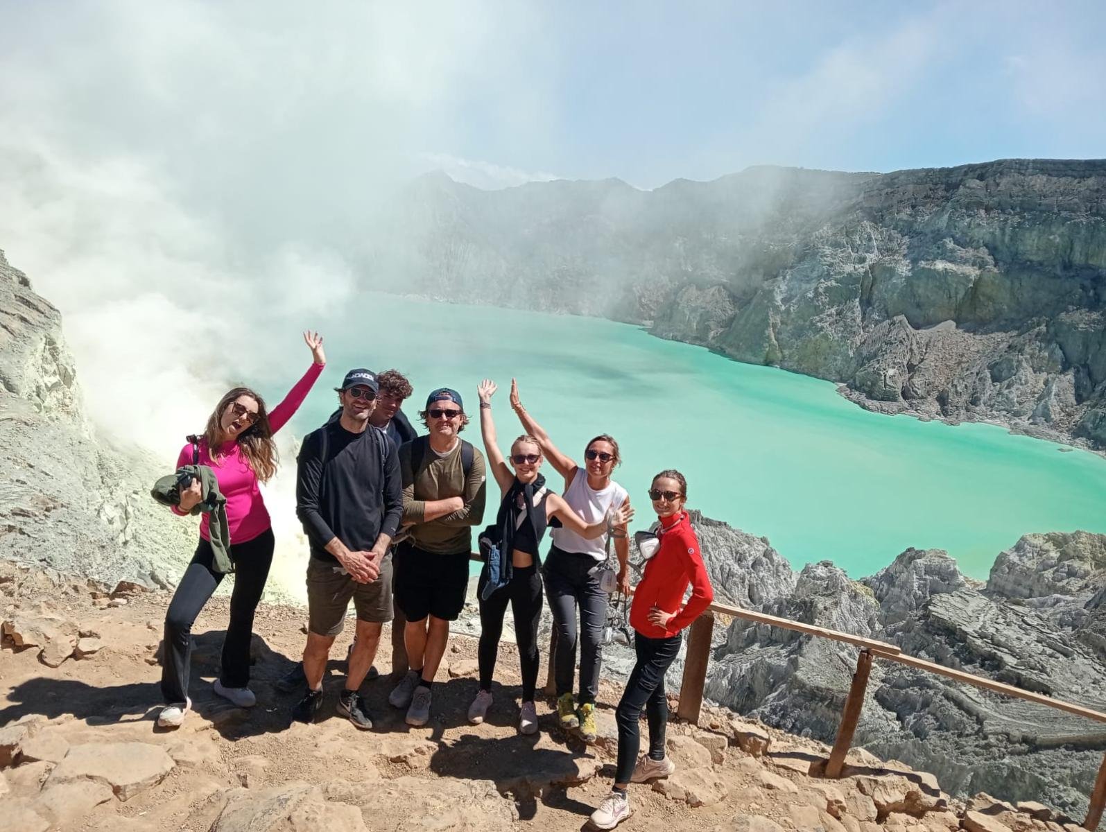 4 Hari 3 Malam : Perkebunan Teh + Air Terjun Sewu + Bromo + Ijen