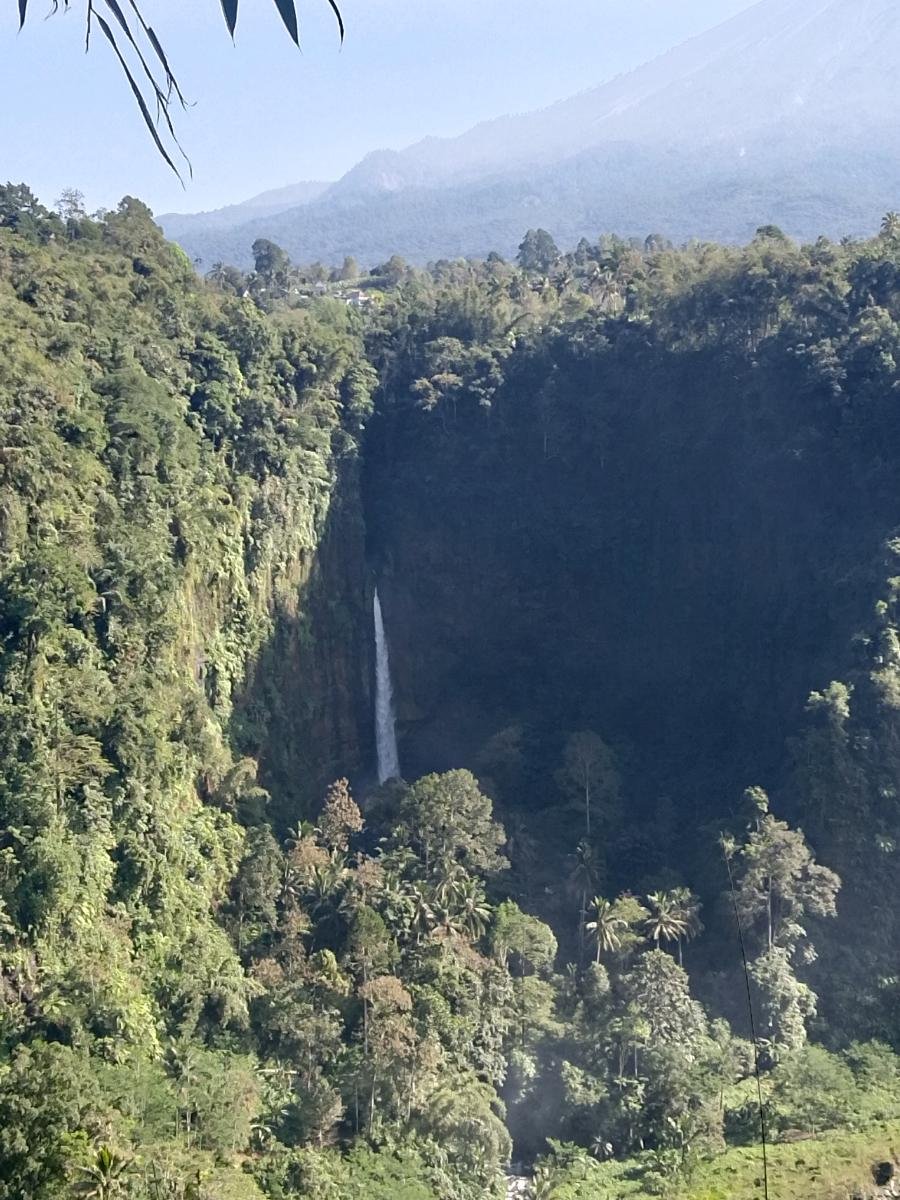 7 Hari 6 Malam Air Terjun Tumpak Sewu + Bromo + Ijen + Lovina + Ubud + Penida